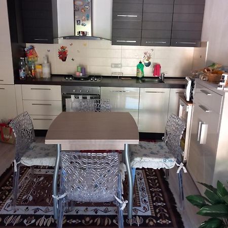 Andres' Apartment ลาสเปเซีย ภายนอก รูปภาพ
